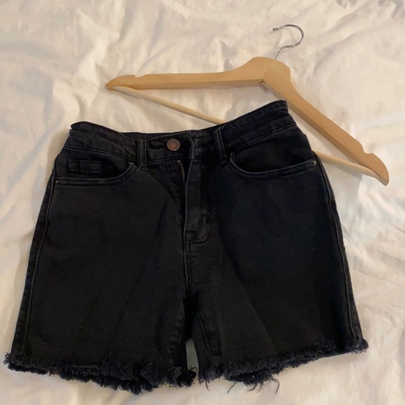 Urban Outfitters Pants - BDG high rise shorts